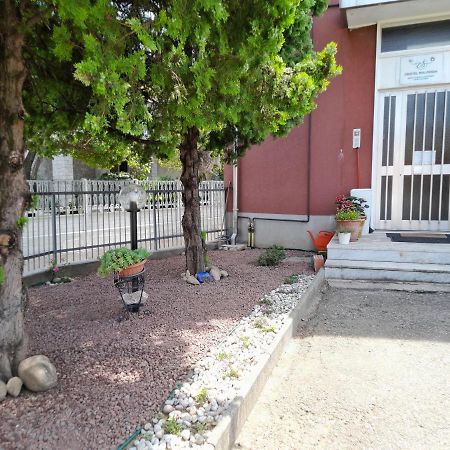 Cristel Malpensa Apartment Cardano Al Campo Luaran gambar